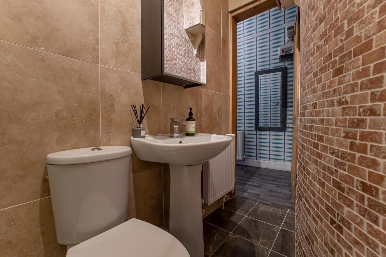 Apartmán 2 Bed In Great Location 15-20 Minutes Walk To Sec Glasgow Exteriér fotografie